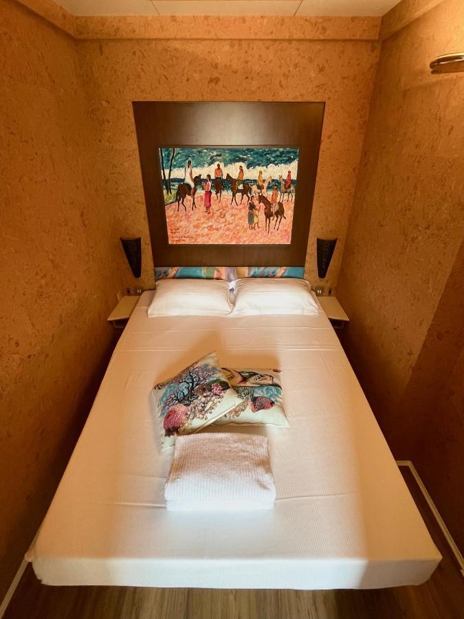 Casa Vacanze Il Veliero Apartment Bordighera Bagian luar foto